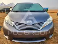 2017 Toyota SIENNA фото