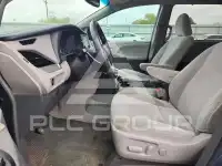 2017 Toyota SIENNA фото