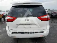 2017 Toyota SIENNA фото
