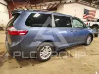 2017 Toyota SIENNA фото