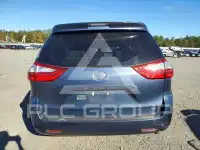 2017 Toyota SIENNA фото