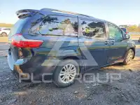 2017 Toyota SIENNA фото