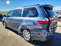 2017 Toyota SIENNA фото