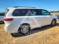 2017 Toyota SIENNA фото