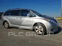 2017 Toyota SIENNA фото