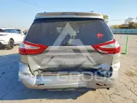 2017 Toyota SIENNA фото