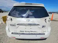 2017 Toyota SIENNA фото