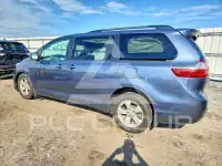 2017 Toyota SIENNA photo