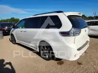 2017 Toyota SIENNA фото