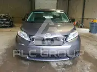 2017 Toyota SIENNA photo