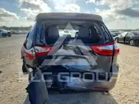 2017 Toyota SIENNA фото