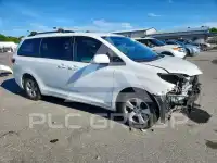 2017 Toyota SIENNA фото