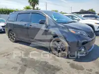 2017 Toyota SIENNA photo