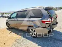 2017 Toyota SIENNA photo