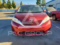 2017 Toyota SIENNA photo