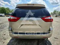 2017 Toyota SIENNA photo