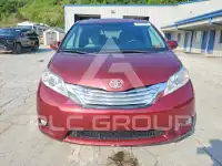 2017 Toyota SIENNA фото