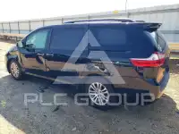 2017 Toyota SIENNA фото