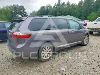 2017 Toyota SIENNA фото