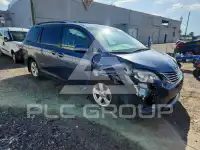 2017 Toyota SIENNA photo