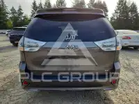 2017 Toyota SIENNA фото