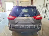 2017 Toyota SIENNA фото