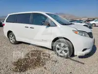 2017 Toyota SIENNA фото