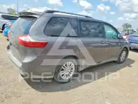 2017 Toyota SIENNA фото