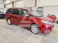 2017 Toyota SIENNA фото