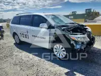 2017 Toyota SIENNA фото