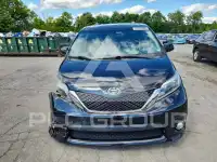 2017 Toyota SIENNA фото