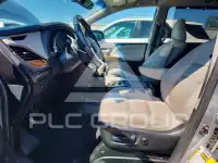 2017 Toyota SIENNA photo