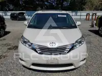 2017 Toyota SIENNA фото