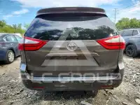 2017 Toyota SIENNA photo