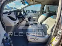 2017 Toyota SIENNA фото