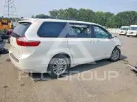 2017 Toyota SIENNA photo