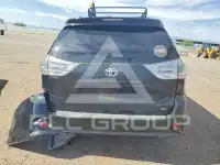 2017 Toyota SIENNA photo