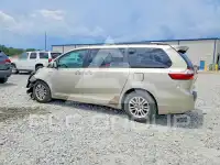 2017 Toyota SIENNA photo