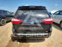 2017 Toyota SIENNA фото