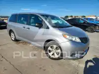 2017 Toyota SIENNA фото