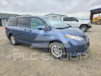 2017 Toyota SIENNA photo