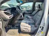 2017 Toyota SIENNA photo