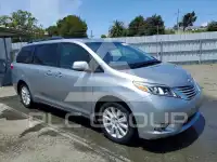 2017 Toyota SIENNA фото