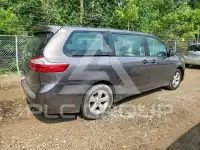 2017 Toyota SIENNA фото