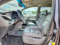 2017 Toyota SIENNA photo