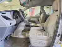 2017 Toyota SIENNA фото
