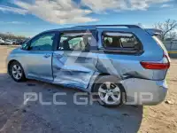 2017 Toyota SIENNA фото