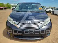 2017 Toyota SIENNA фото