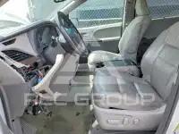 2017 Toyota SIENNA фото