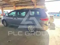2017 Toyota SIENNA фото